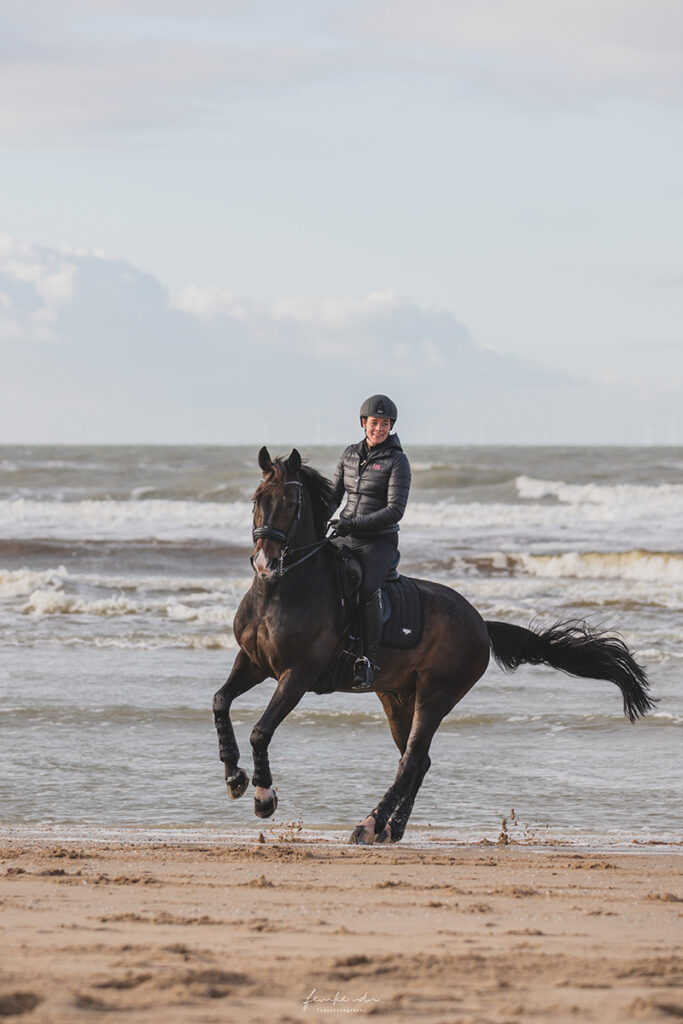 Paardrijden strand